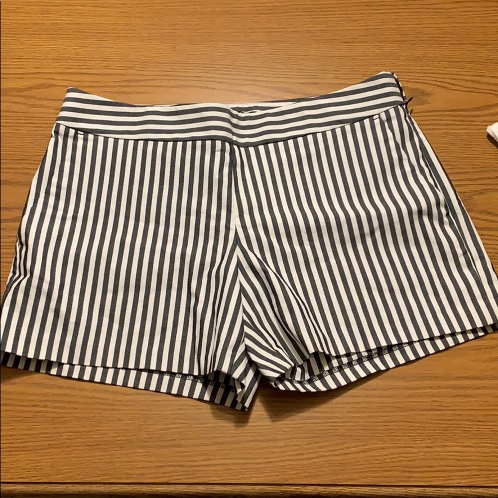 Express Shorts